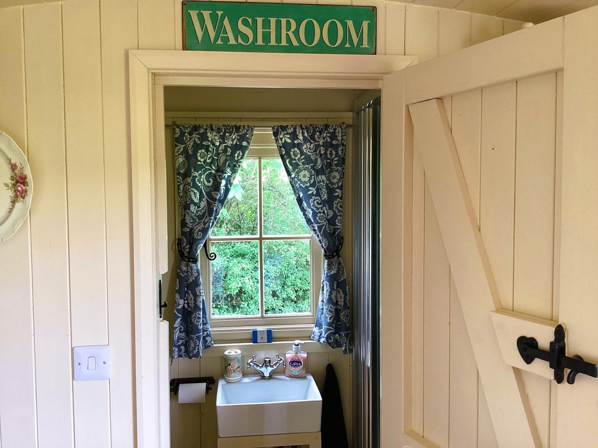 Lilly'S Pad Hotell Bude Eksteriør bilde